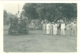 Peringatan Hari 10 November tahun 1955 di Alun-alun Nganjuk: Bupati berpidato
