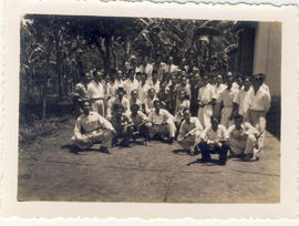 Konferensi Guru-guru PBM/CPU Kec. Nganjuk: Foto bersama diluar